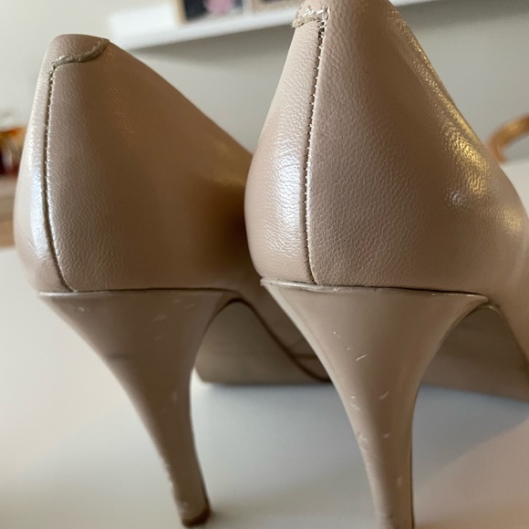 Nine West Nude Heel Gorgeous! - Picture 3 of 4